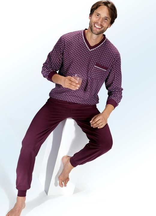 Pyjamas - Pyjama mit V-Ausschnitt, Brusttasche und Bündchenabschlüssen, in Größe 048 bis 066, in Farbe KASTANIE-BUNT