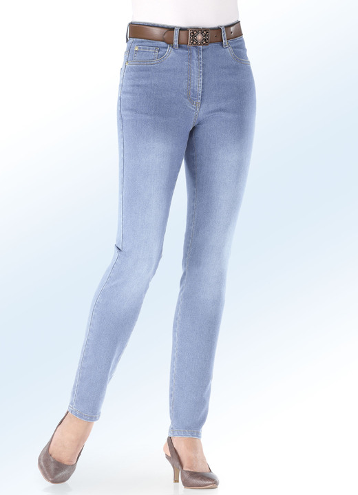 Hosen mit Knopf- und Reissverschluss - Basic-Jeans, in Größe 017 bis 052, in Farbe HELLBLAU Ansicht 1