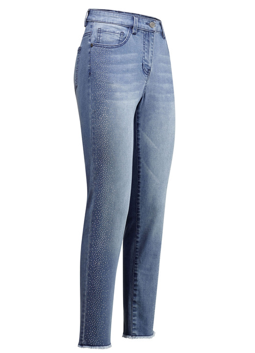 Hosen mit Knopf- und Reissverschluss - Edel-Jeans mit tollen Glitzersteinchen und Fransensaum, in Größe 017 bis 050, in Farbe HELLBLAU Ansicht 1