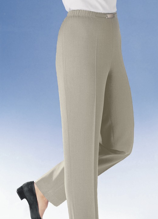 Hosen in Schlupfform - Hose mit Metallzier am Bund in 8 Farben Hosen in Schlupfform - Hose mit Metallzier am Bund in 8 Farben, in Größe 018 bis 275, in Farbe SAND MELIERT