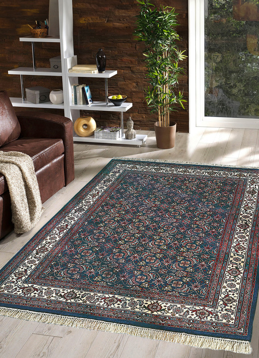 Klassisch - Orientteppich in verschiedenen Farben, in Größe 037 (Brücke, ca. 70x140 cm) bis 299 (Teppich, ca. 300x400 cm), in Farbe BLAUGRUNDIG Ansicht 1