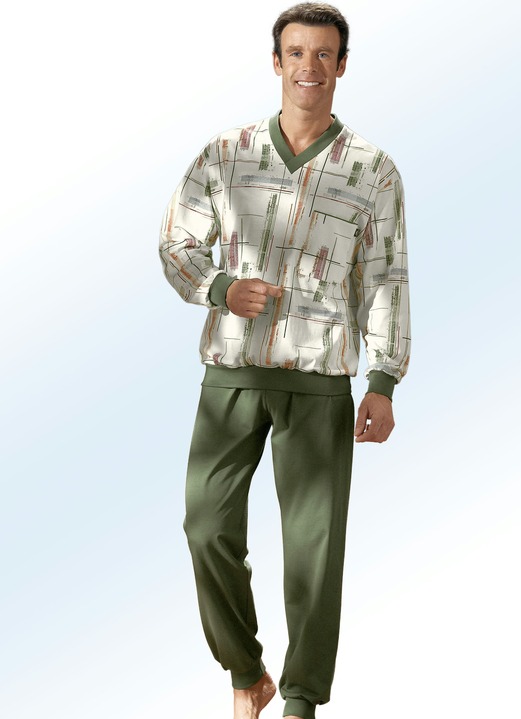 Pyjamas - Pyjama mit Alloverdessin, V-Ausschnitt und Bündchen, in Größe 046 bis 062, in Farbe ECRU-OLIV Ansicht 1