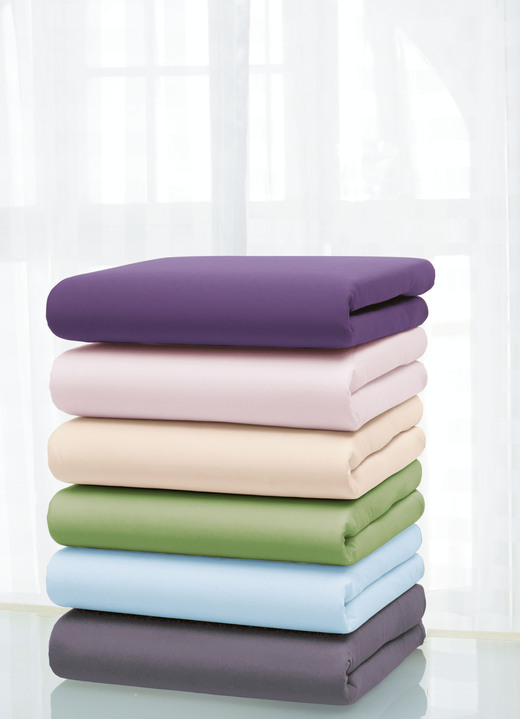 Spannbetttücher - Mako-Feinjersey-Spannbetttücher und Kissenbezüge aus 100% Baumwolle, in Größe 120 (1 Kissenbezug, 80/ 80 cm) bis 138 (1 Spannbetttuch, 180–200/200 cm), in Farbe SCHWARZ Ansicht 1
