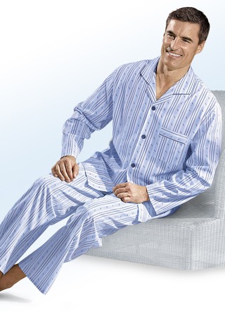 Pyjama, leger geschnitten und durchgeknöpft, aus Webware