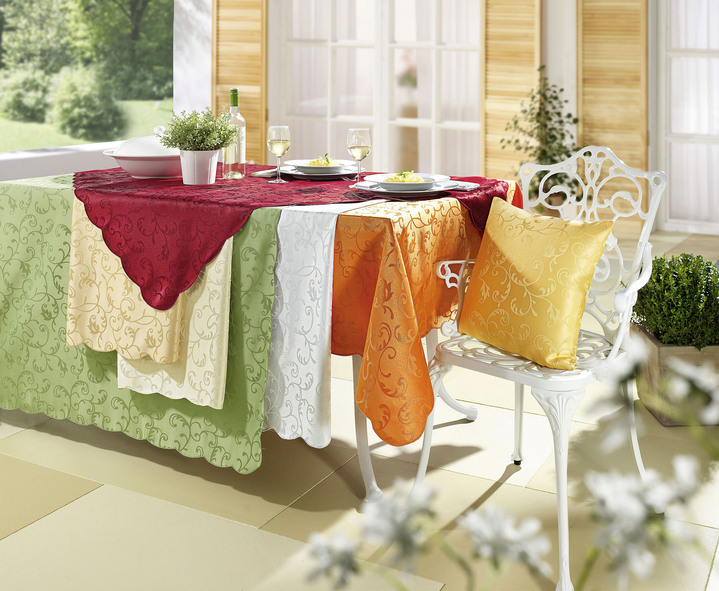 - «SCHÄFER» Tisch- und Raumdekoration in verschiedenen Ausführungen, in Größe 130 (Tischdecke, 130/160 cm) bis 404 (2er-Set Kissenbezüge, 40/40 cm), in Farbe CHAMPAGNER