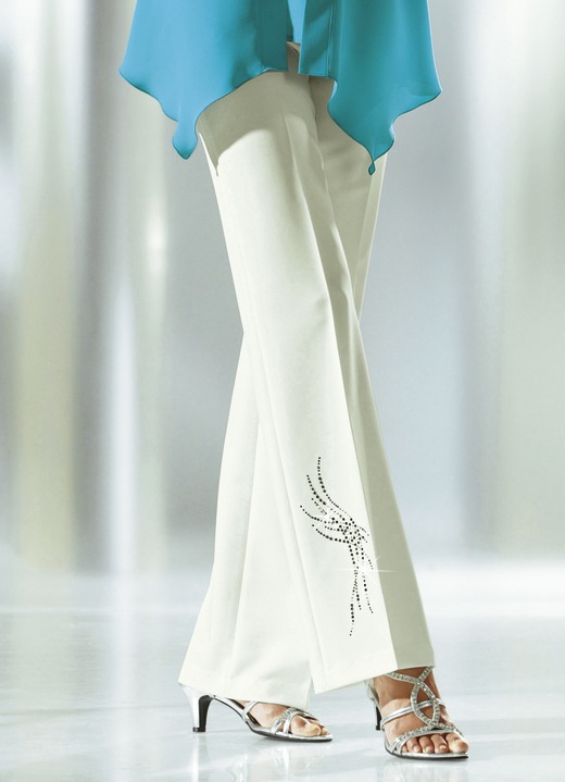 Hosen mit Knopf- und Reissverschluss - Hose mit schmückendem Strasszier-Motiv, in Größe 018 bis 092, in Farbe ECRU Ansicht 1
