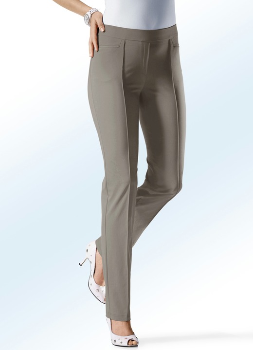Hosen - Hose mit schmaler Fußweite in 15 Farben Hosen - Hose mit schmaler Fußweite in 15 Farben, in Größe 018 bis 096, in Farbe TAUPE