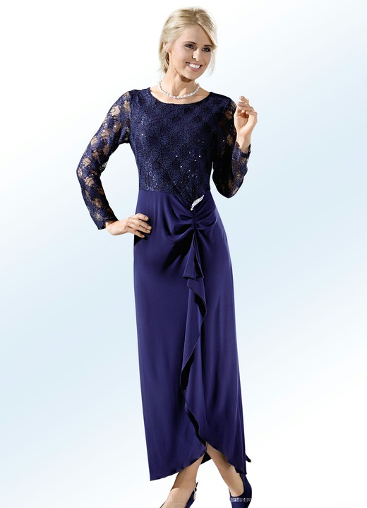 Kleider - Kleid mit abnehmbarer Schmuckbrosche, in Größe 036 bis 052, in Farbe NACHTBLAU