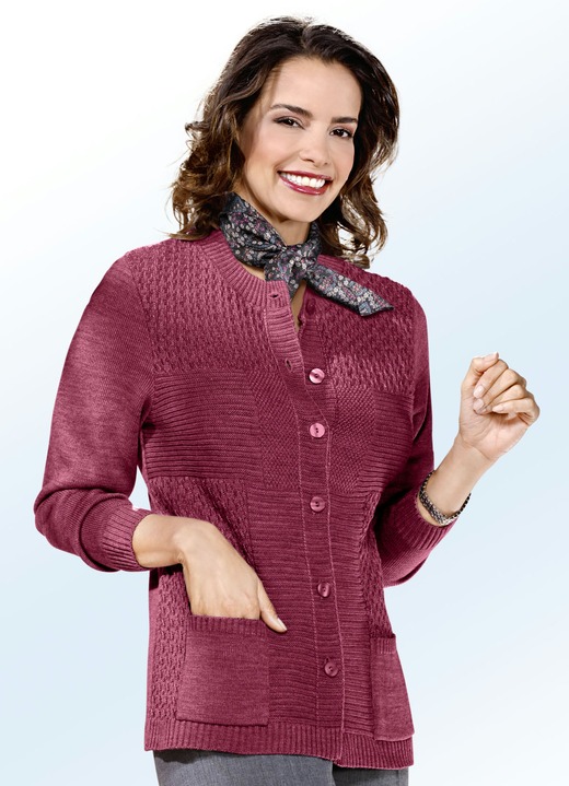 Strickjacken - Strickjacke mit Strukturmix, in Größe 038 bis 054, in Farbe WEINROT Ansicht 1