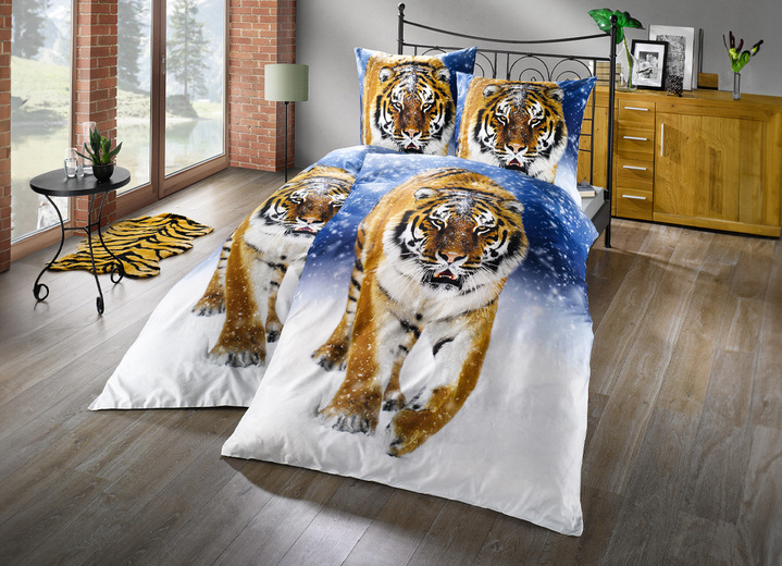 Bettwäschegarnituren - Bettwäsche-Garnitur «Tiger im Schnee», in Größe 112 (80/80 cm + 135/200 cm) bis 115 (80/80 cm + 155/220 cm), in Farbe MULTI Ansicht 1