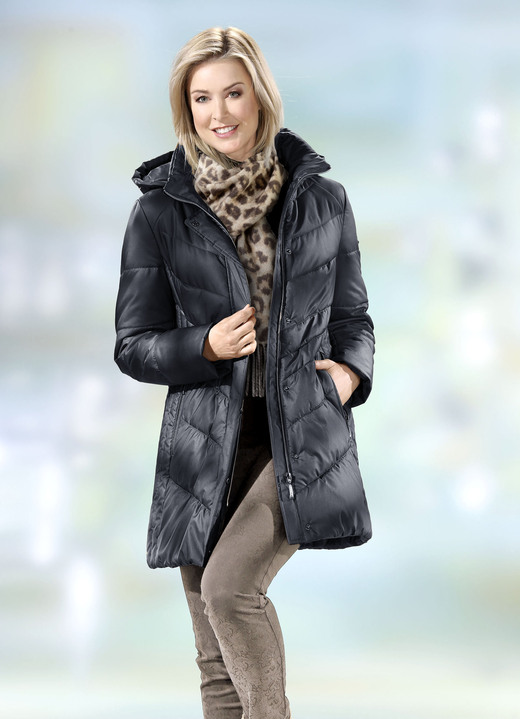 Damenmode - Jacke mit abnehmbarer Kapuze, in Größe 019 bis 054, in Farbe SCHWARZ Ansicht 1