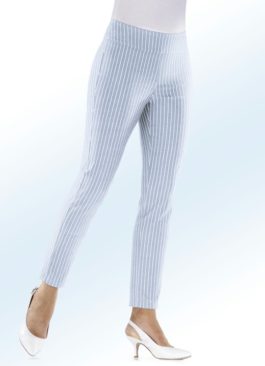 Hosen - Hose mit modischer Streifendessinierung, in Größe 017 bis 052, in Farbe HELLBLAU-WEISS