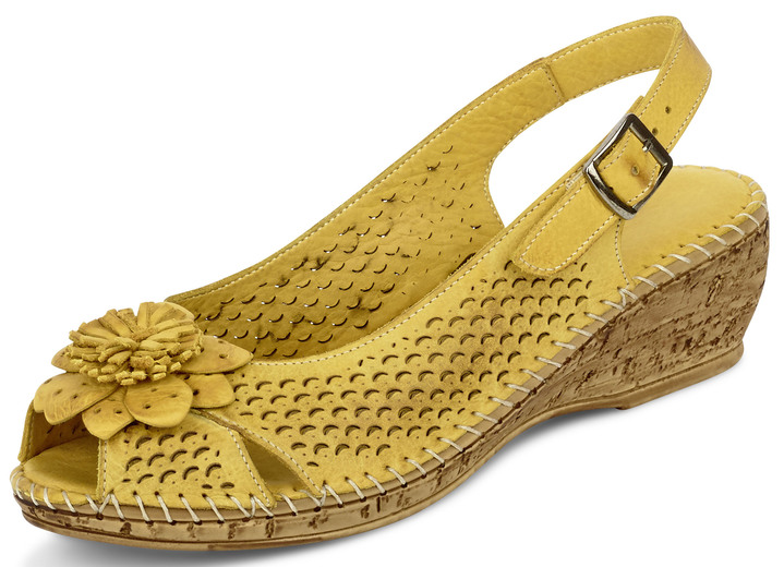 Sandaletten & Pantoletten - Gemini Sandalette mit Lederblüte , in Größe 036 bis 042, in Farbe GELB Ansicht 1