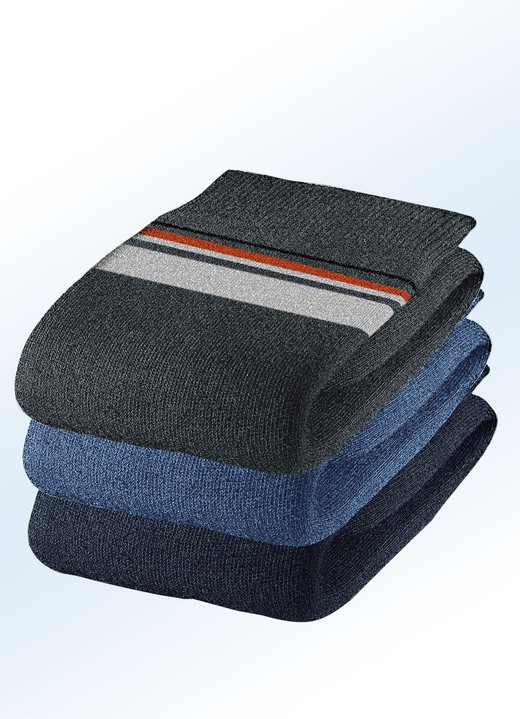 Strümpfe - Fünferpack Socken, Schaft und Bund extra weit, in Größe 001 (Schuhgrösse 39-42) bis 003 (Schuhgrösse 47-50), in Farbe 2X JEANSBLAU, 3X MARINE Ansicht 1