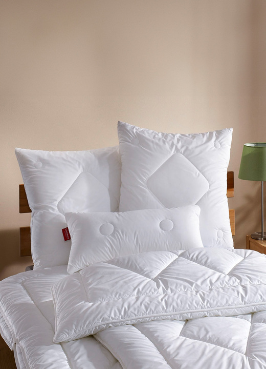 Bettwaren - Kopfkissen mit Reissverschluss, in Größe 120 (80/80 cm) bis 121 (40/80 cm), in Farbe WEISS Ansicht 1
