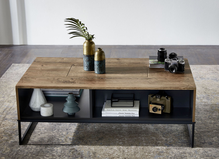 Couchtisch mit hochwertigem Metallgestell - Tische | BADER