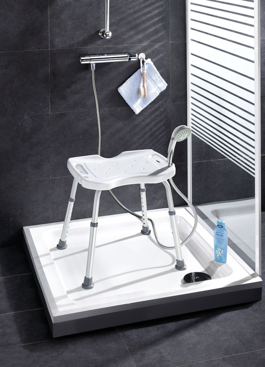 Badhilfen - Duschstuhl mit ergonomischer Sitzfläche, in Farbe WEISS