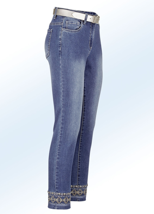 Hosen - Jeans mit aufwendigen Stickereien, in Größe 017 bis 052, in Farbe JEANSBLAU Ansicht 1
