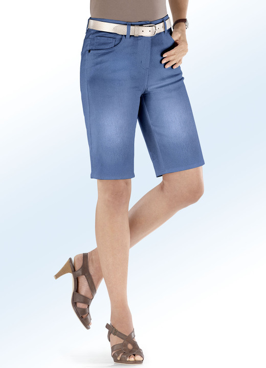 7/8-Hosen, Capris, Bermudas - Basic-Jeans-Bermudas, in Größe 034 bis 052, in Farbe JEANSBLAU Ansicht 1