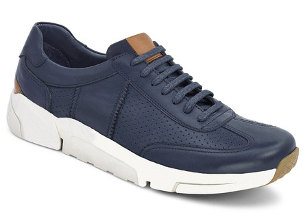 Trendiger Schnürschuh in 2 Farben mit herausnehmbarem Lederfussbett