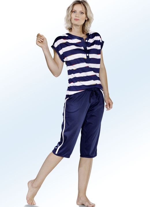 Pyjamas & Shortys - Pyjama mit Knopfleiste und Galonstreifen, in Größe 036 bis 052, in Farbe MARINE-BUNT