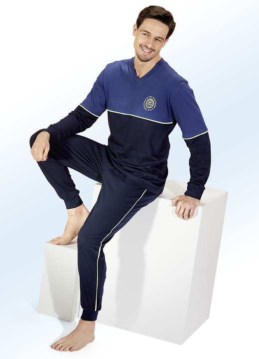 - Pyjama mit V-Ausschnitt und Druckmotiv, in Größe 050 bis 062, in Farbe NAVY-BLAU