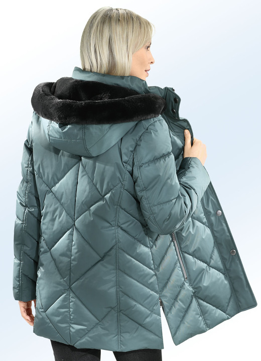 - Funktionsjacke in 2 Farben, in Größe 036 bis 054, in Farbe FLASCHENGRÜN
