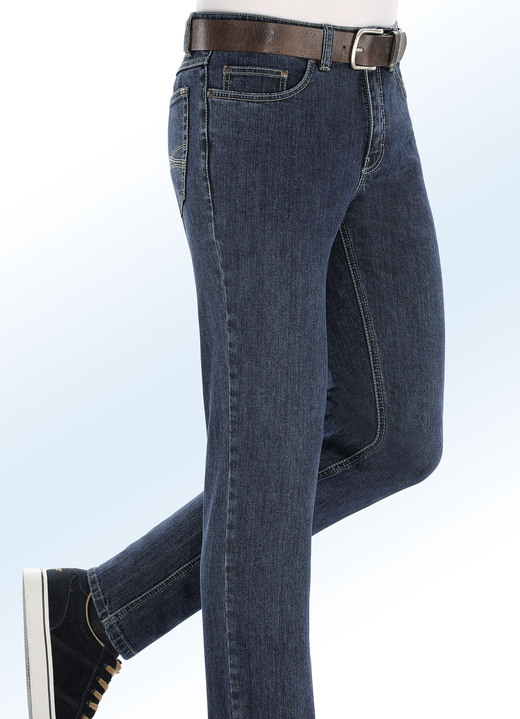 - Lässige Jeans in 2 Farben, in Größe 024 bis 064, in Farbe MITTELBLAU Ansicht 1