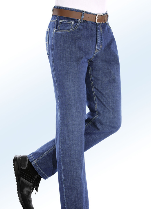- Jeans in 2 Farben, in Größe 024 bis 110, in Farbe JEANSBLAU Ansicht 1