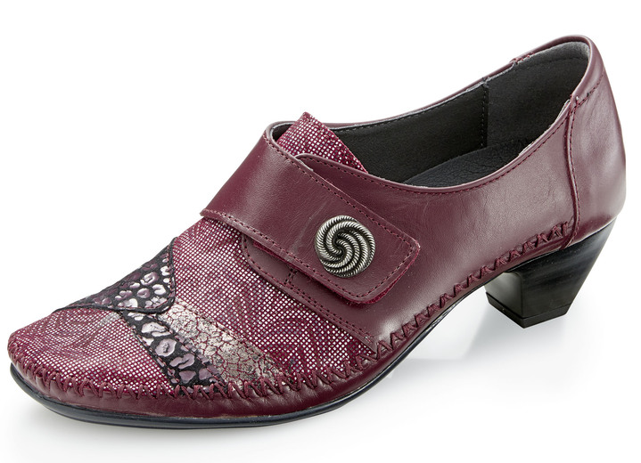 Pumps & Ballerina - Mokassin-Trotteur mit edlem Metallschmuck, in Größe 036 bis 042, in Farbe BORDEAUX Ansicht 1