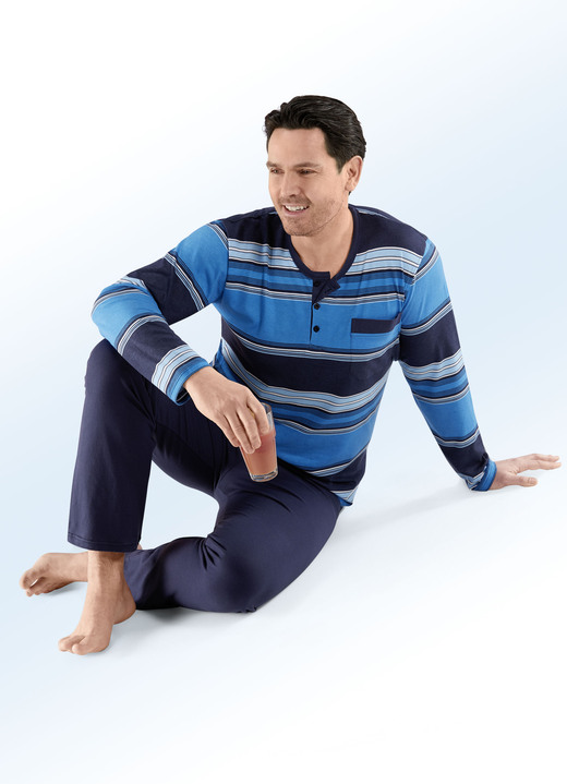 Pyjamas - Vorteilspack: Pyjama und Shorty mit Knopfleiste, Brusttasche und Ringeldessin, in Größe 046 bis 062, in Farbe MARINE-BLAU Ansicht 1