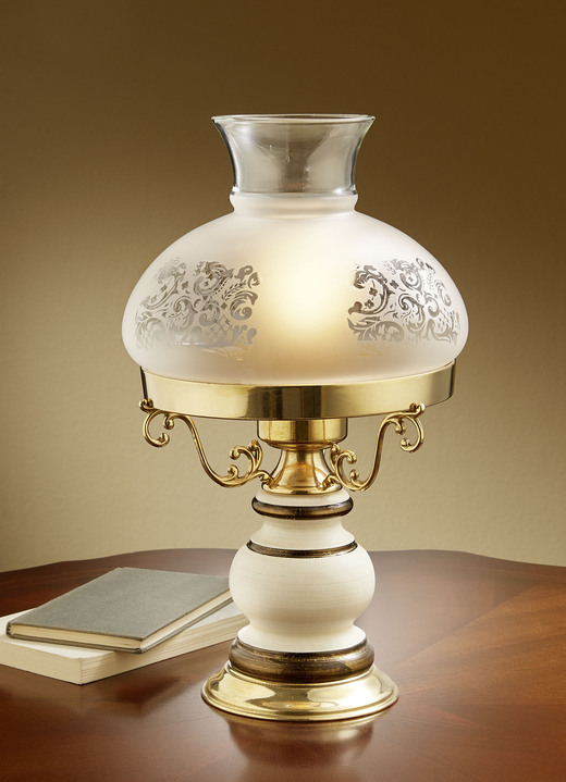 Tischlampe - Tischlampe aus massivem Messing mit Fuss aus massivem Erlenholz, in Farbe CREME-GOLD Ansicht 1