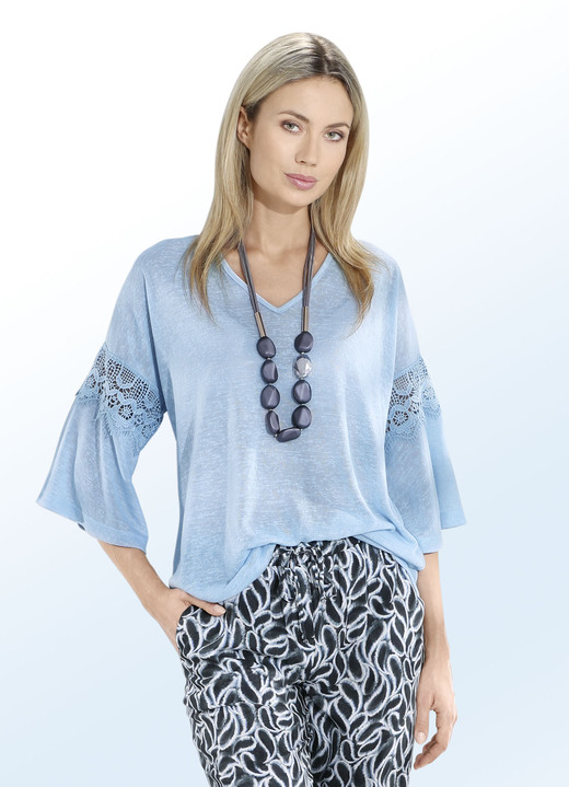 3/4-Arm - Shirt mit Spitzenverarbeitung in 2 Farben, in Größe 034 bis 052, in Farbe BLEU Ansicht 1