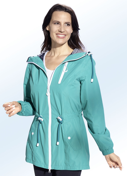 Kurz - Funktionsjacke mit fester Kapuze, in Größe 036 bis 052, in Farbe GRÜN Ansicht 1