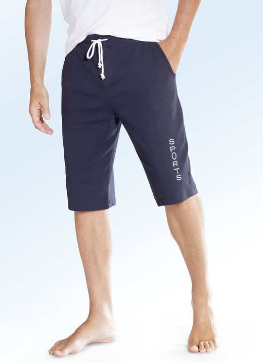 Herrenmode - Bermuda mit breitem Bund in 4 Farben, in Größe 048 bis 062, in Farbe MARINE Ansicht 1