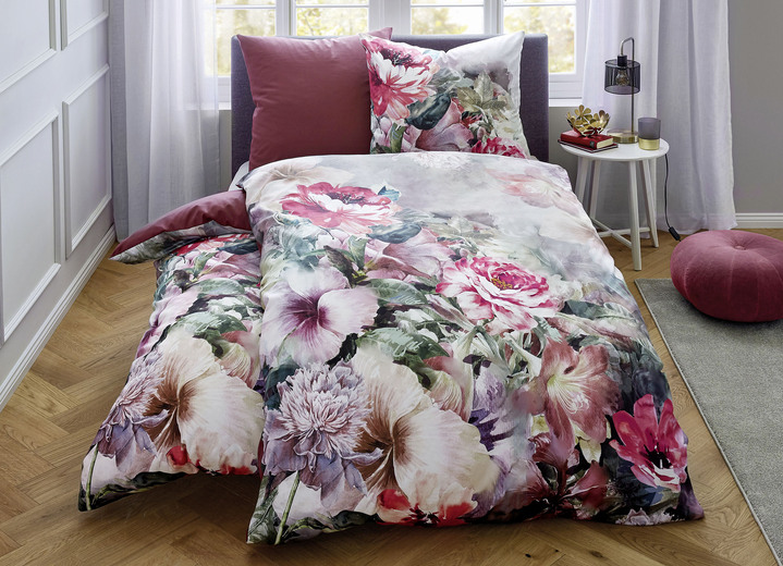 Bettwäschegarnituren - Bettwäsche-Garnitur mit Blütenmotiven, in Größe 112 (80/80 cm + 135/200 cm) bis 115 (80/80 cm + 155/220 cm), in Farbe BUNT