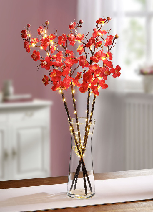 - LED-Lichterzweige mit je 15 Blüten, in Farbe BRAUN-ROT