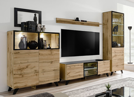 Wohnwand mit LED-Beleuchtung und Push-to-open-System