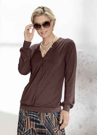 Shirt mit V-Ausschnitt und Faltenlegung in 3 Farben