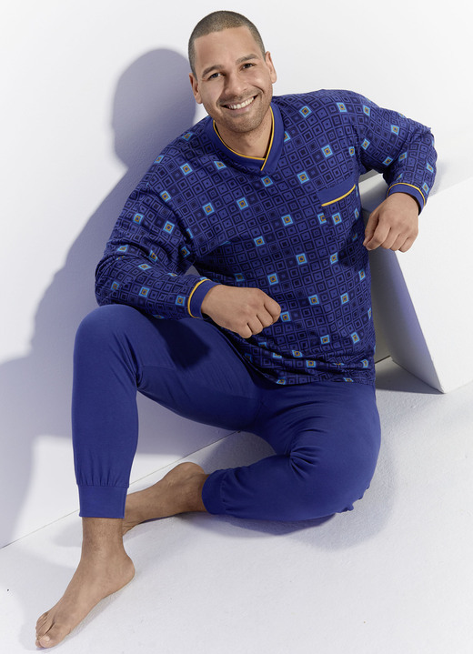 Pyjamas - Pyjama mit V-Ausschnitt und Brusttasche, in Größe 046 bis 064, in Farbe KOBALTBLAU-BUNT