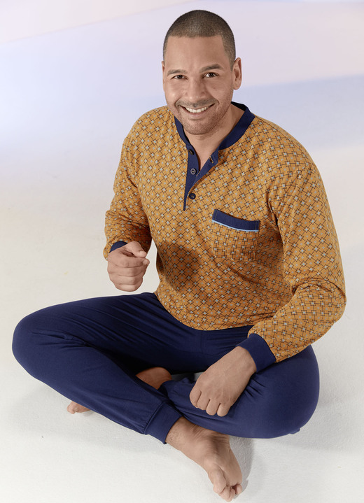 Pyjamas - Pyjama mit Knopfleiste, Ärmel- und Beinbündchen, in Größe 048 bis 064, in Farbe CURRY-MARINE Ansicht 1