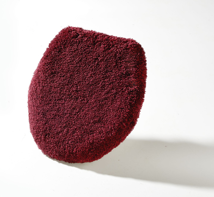 Badgarnituren - Weiche Badgarnitur aus dem Hause Grund, in Größe 100 (Vorleger halbrund, 50/ 80 cm) bis 112 (WC-Deckelbezug, 47/ 50 cm), in Farbe ROT Ansicht 1
