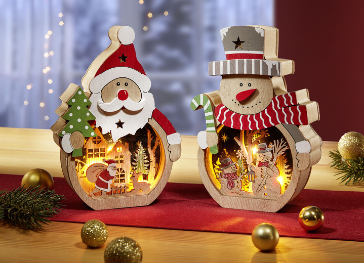 - Weihnachts-Dekoration mit LED-Beleuchtung - Weihnachts-Dekoration mit LED-Beleuchtung, in Farbe NATUR-ROT, in Ausführung Weihnachtsmann mit Tannenbaum