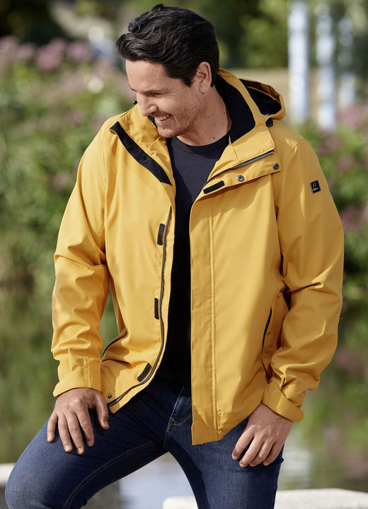 - Funktionsjacke von «Killtec», in Größe 3XL (56) bis XXL (54), in Farbe GELB