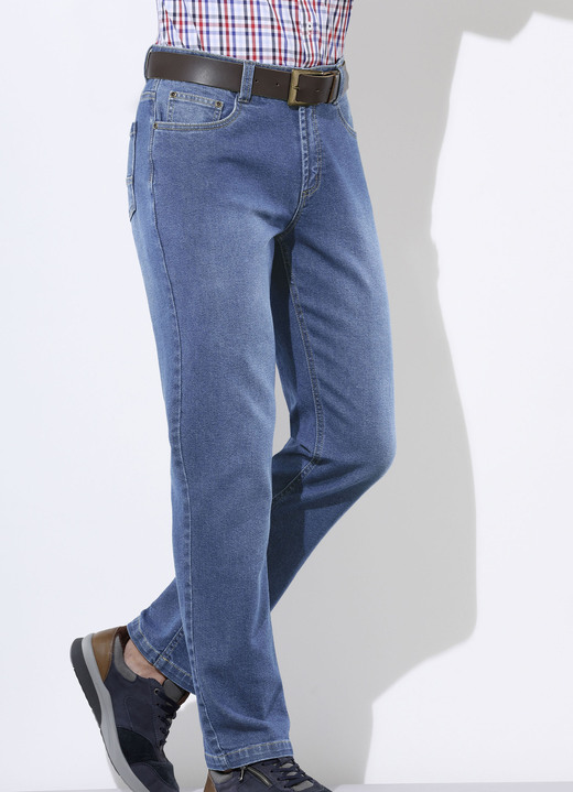 Hosen - Jeans in 5-Pocket Form in 3 Farben, in Größe 024 bis 060, in Farbe HELLJEANS