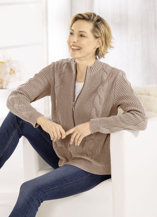 Strickjacke mit recycelter Baumwolle