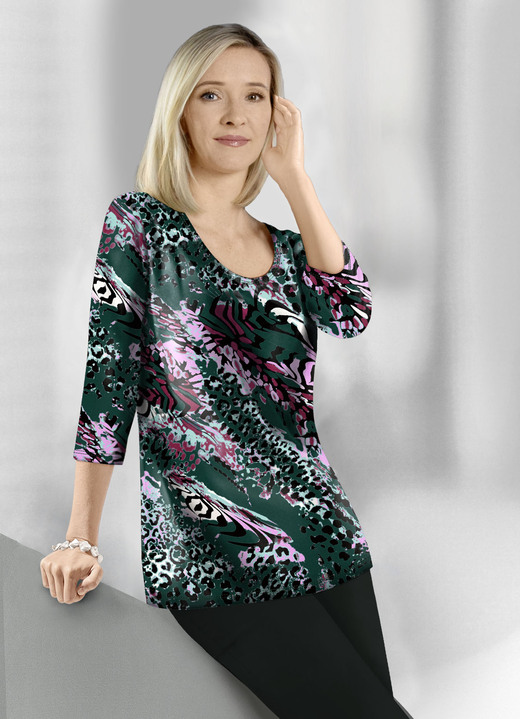 Shirts - Geschmackvolles Shirt mit 3/4-langen Ärmeln, in Größe 038 bis 044, in Farbe GRÜN-BEERE-BUNT