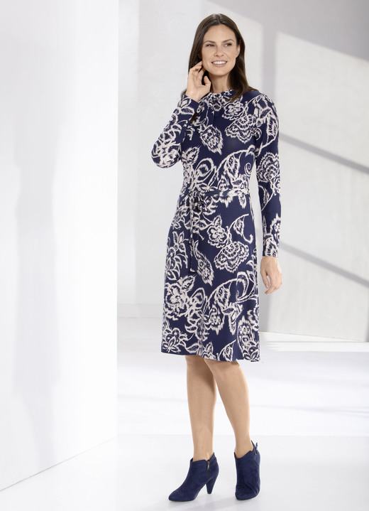 Damenmode - Kleid mit Bindeschluppe, in Größe 036 bis 052, in Farbe MARINE-ECRU