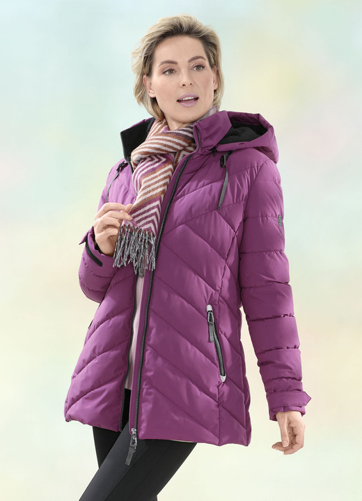 Kurz - Funktionsjacke mit abnehmbarer Kapuze, in Größe 034 bis 052, in Farbe VIOLETT Ansicht 1