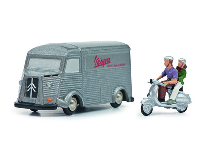 Citroen HY „Vespa“ und Vespa Roller + Figur